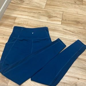 Old navy high waisted mesh leggings